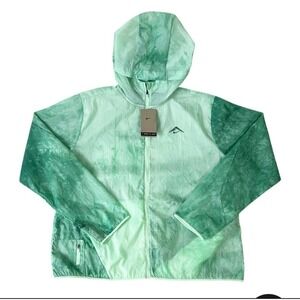 Nike Trail Women's Repel‎ Running Jacket Green Gradient Sz Medium FN6853-376 NWT